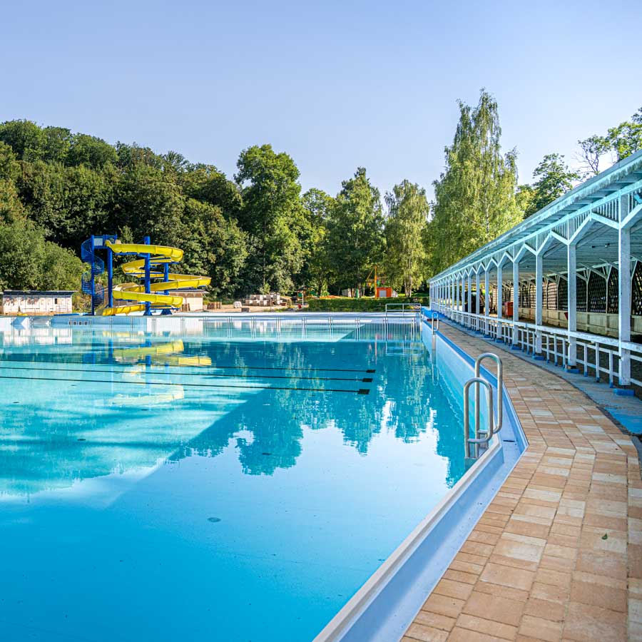 schwimmbad-rettungsschwimmer-dlrg-1 Rettungsschwimmer in Rastenberg - Schwimmbad gesucht